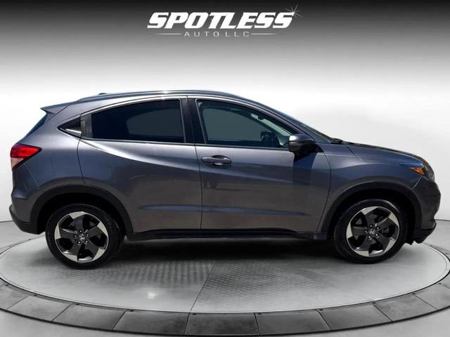 Photo of 2018 Modern Steel Metallic Honda HR-V