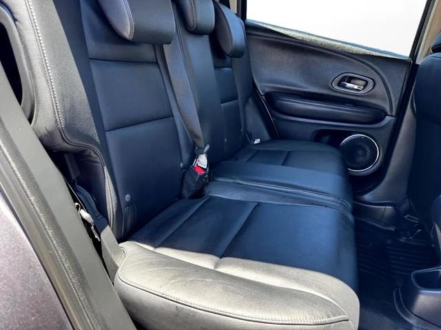 Photo of 2018 Modern Steel Metallic Honda HR-V