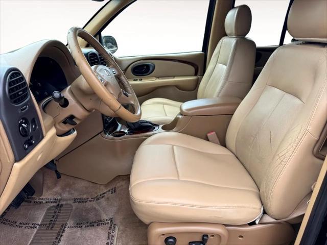 Photo of 2003 Onyx Black Oldsmobile Bravada