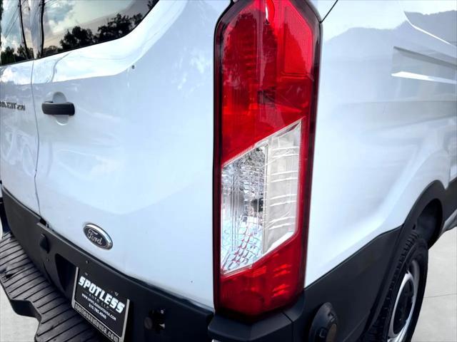Photo of 2019 Oxford White Ford Transit-250
