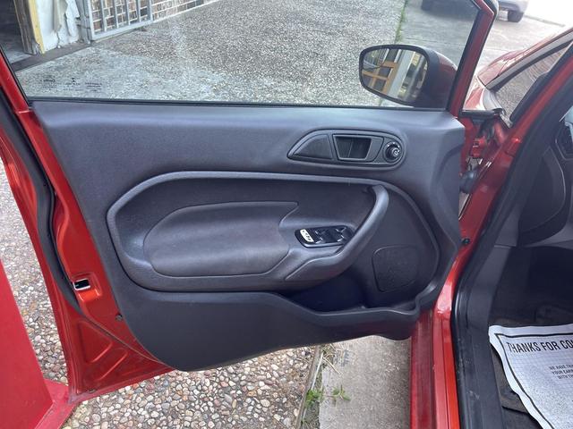 Photo of 2019 Orange Ford Fiesta