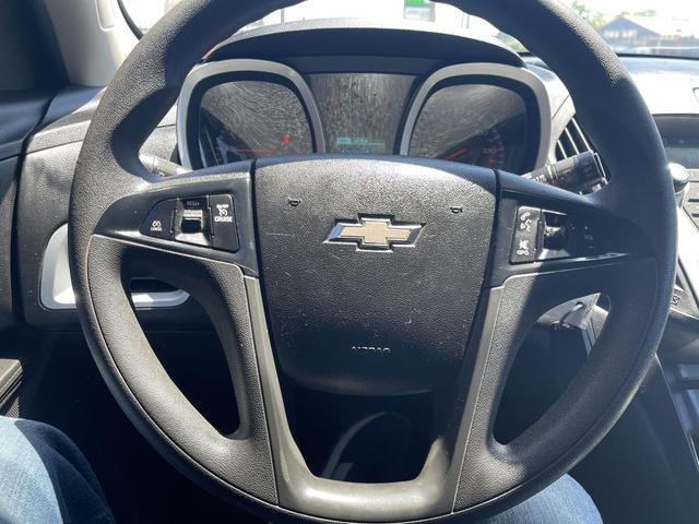 Photo of 2015 Silver Chevrolet Equinox