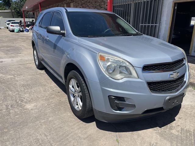 Photo of 2015 Silver Chevrolet Equinox
