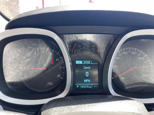 Photo of 2015 Silver Chevrolet Equinox