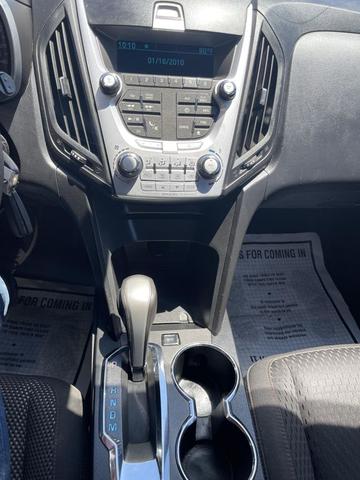 Photo of 2015 Silver Chevrolet Equinox