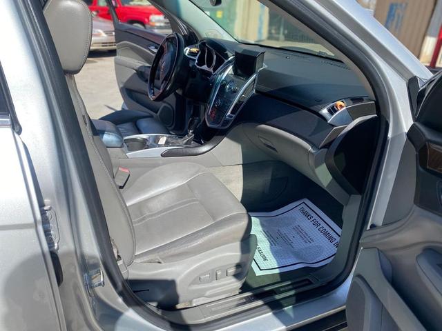 Photo of 2010 silver Cadillac SRX