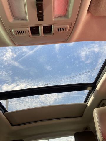 Photo of 2010 silver Cadillac SRX