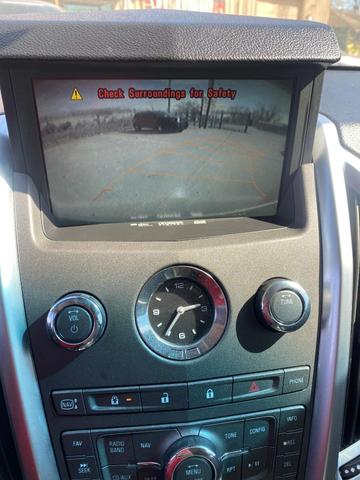 Photo of 2010 silver Cadillac SRX