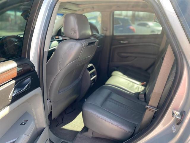 Photo of 2010 silver Cadillac SRX
