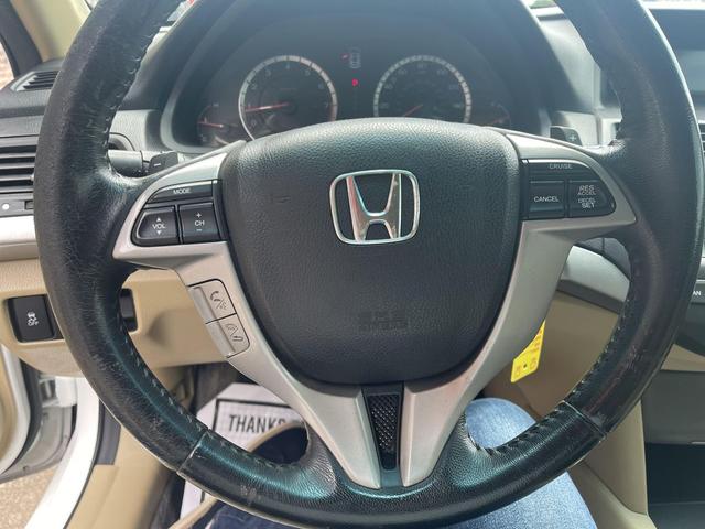 Photo of 2011 White Honda Accord