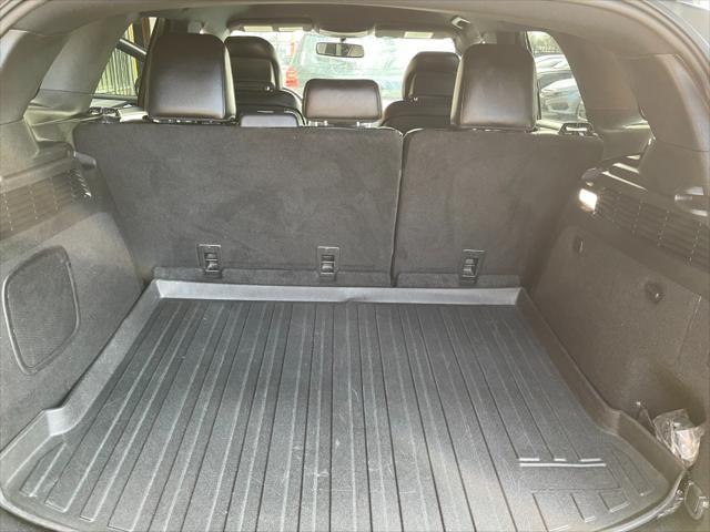 Photo of 2019 black Lincoln MKC