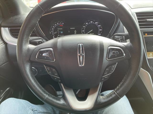 Photo of 2019 black Lincoln MKC