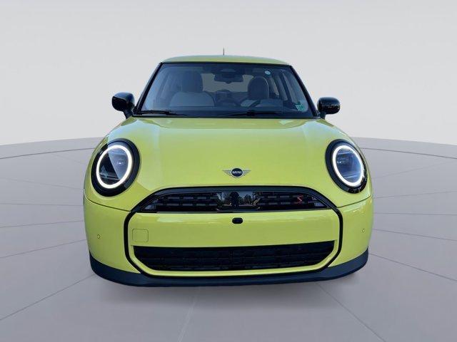 Photo of 2025 Yellow MINI Hardtop