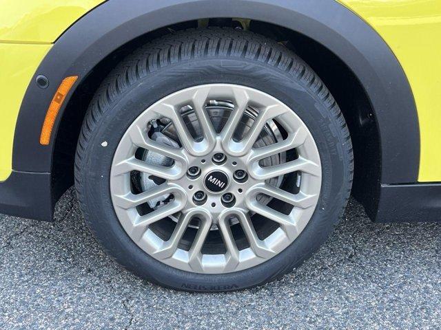 Photo of 2025 Yellow MINI Hardtop