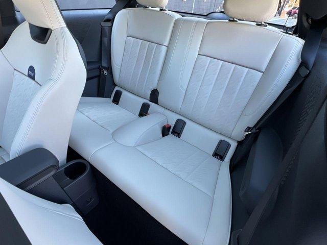 Photo of 2025 White Metallic MINI Hardtop