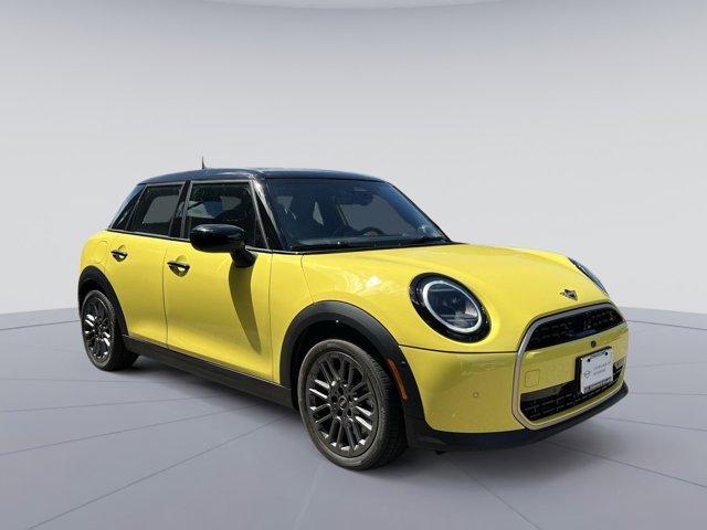 Photo of 2025 Yellow MINI Hardtop