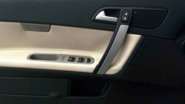 Photo of 2013 Black Volvo C70