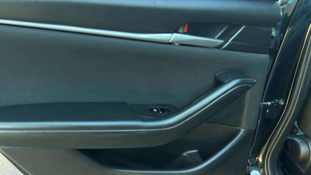 Photo of 2019 Jet Black Mica Mazda Mazda3