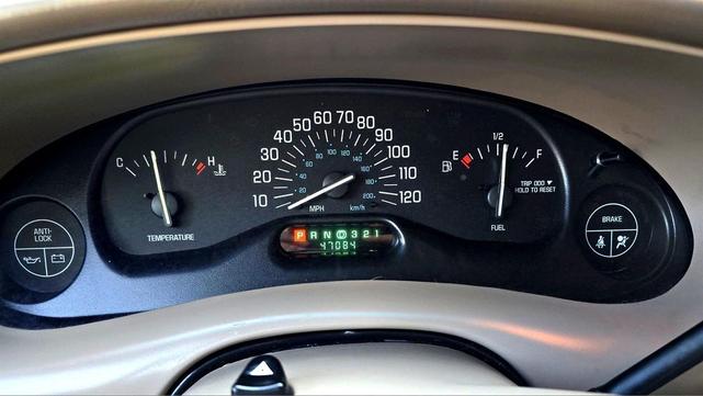 Photo of 2002 Gold Buick Century