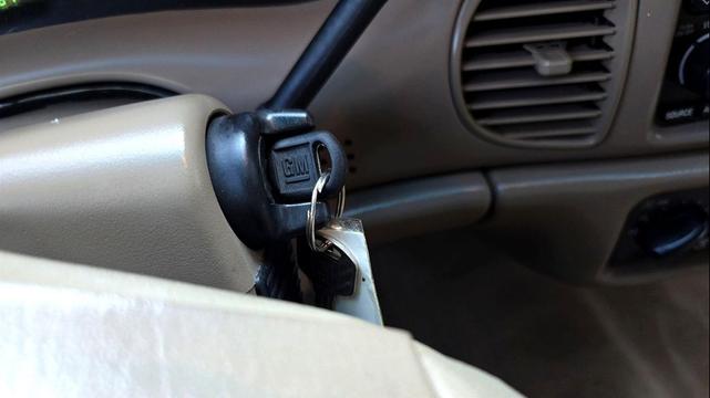 Photo of 2002 Gold Buick Century
