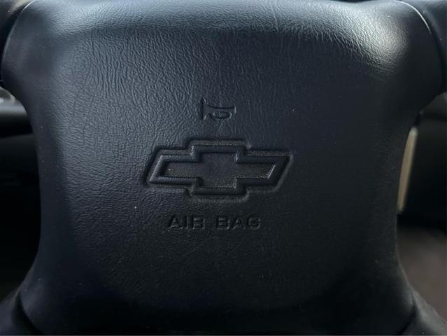 Photo of 2000 Victory Red Chevrolet S-10