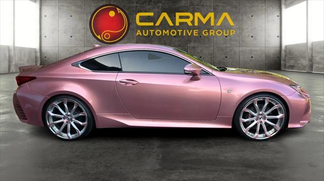 Photo of 2017 Pink Lexus RC 200t