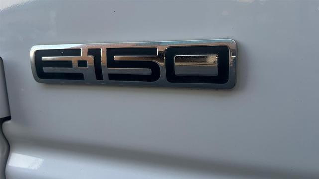 Photo of 2008 Oxford White Clearcoat Ford E150