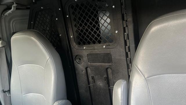 Photo of 2008 Oxford White Clearcoat Ford E150