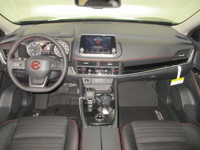 Photo of 2025 Super Black Nissan Rogue