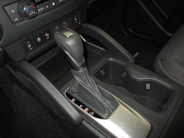 Photo of 2025 Glacier White Nissan Frontier