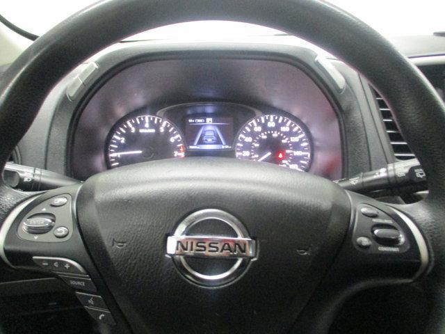Photo of 2019 Magnetic Black Pearl Nissan Pathfinder