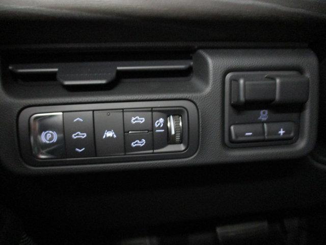 Photo of 2025 Onyx Black GMC Sierra EV