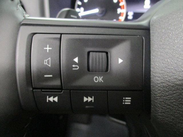 Photo of 2025 Everest White Pearl Nissan Rogue