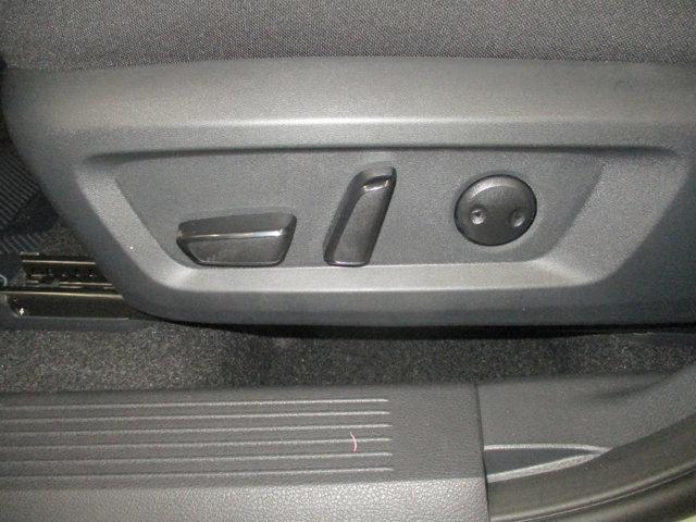 Photo of 2025 Everest White Pearl Nissan Rogue