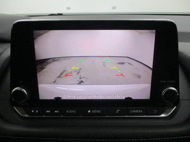 Photo of 2025 Everest White Pearl Nissan Rogue