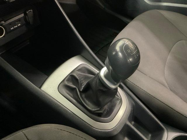 Photo of 2014 Bright Silver Kia Rio