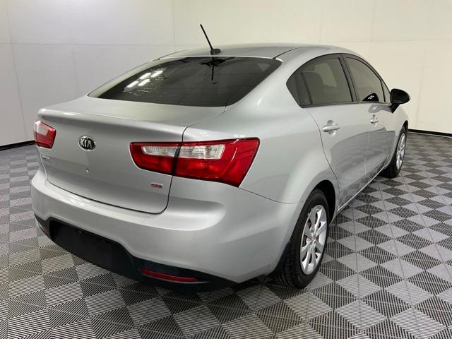 Photo of 2014 Bright Silver Kia Rio