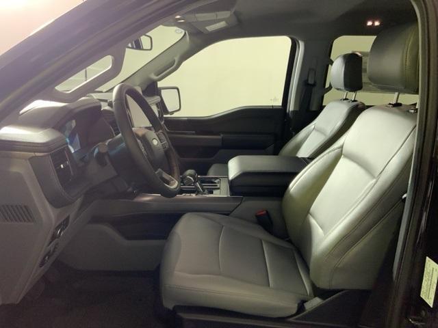 Photo of 2025 Black Metallic Ford F-150 Lightning