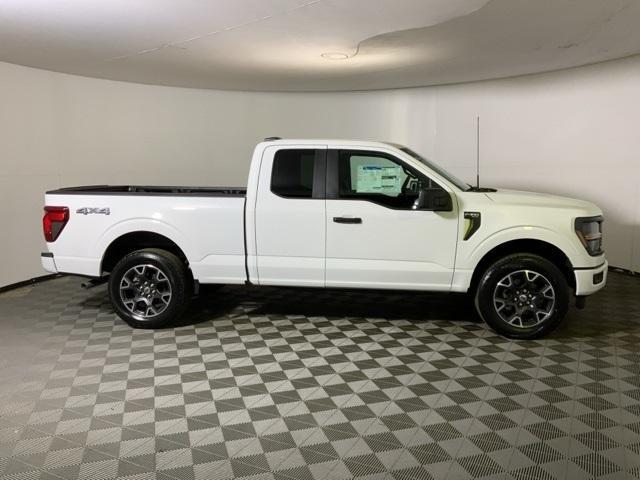 Photo of 2025 Oxford White Ford F-150