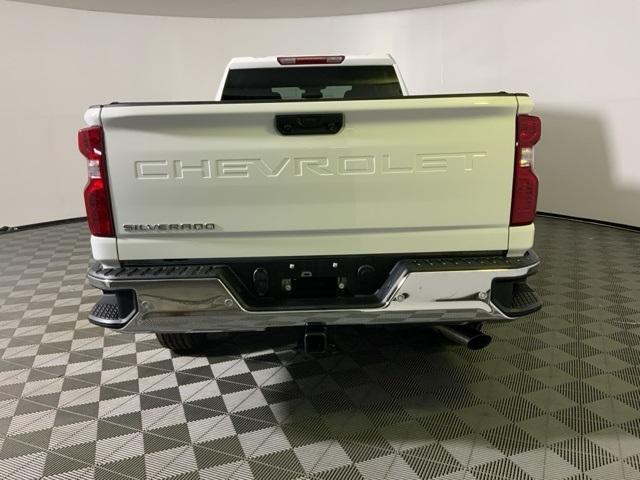 Photo of 2025 Summit White Chevrolet Silverado 2500