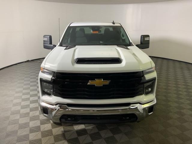 Photo of 2025 Summit White Chevrolet Silverado 2500