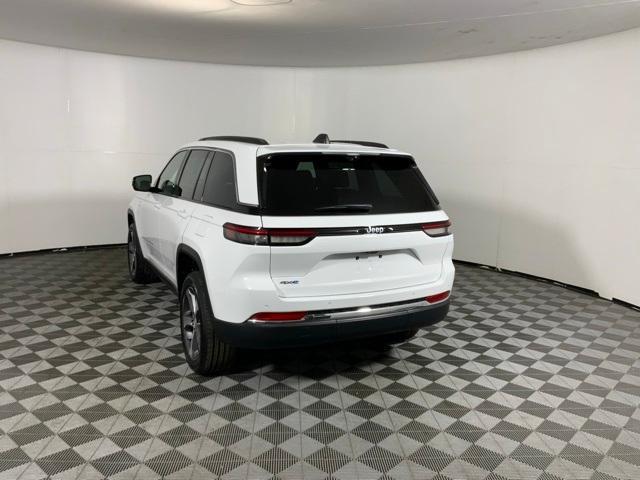 Photo of 2024 Bright White Clearcoat Jeep Grand Cherokee 4xe