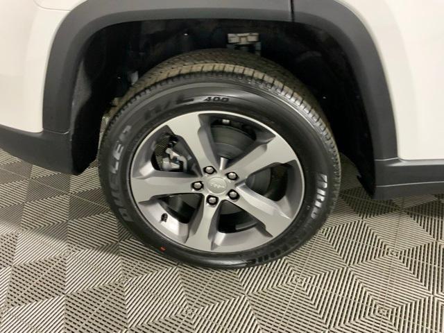 Photo of 2024 Bright White Clearcoat Jeep Grand Cherokee 4xe