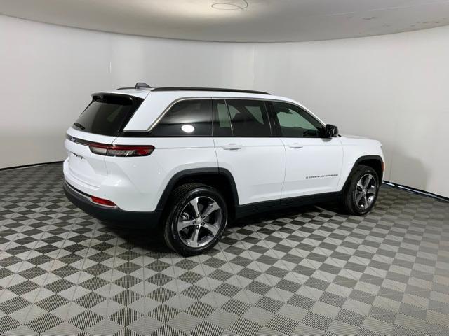 Photo of 2024 Bright White Clearcoat Jeep Grand Cherokee 4xe