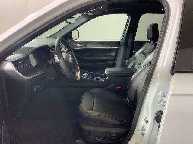 Photo of 2024 Bright White Clearcoat Jeep Grand Cherokee 4xe