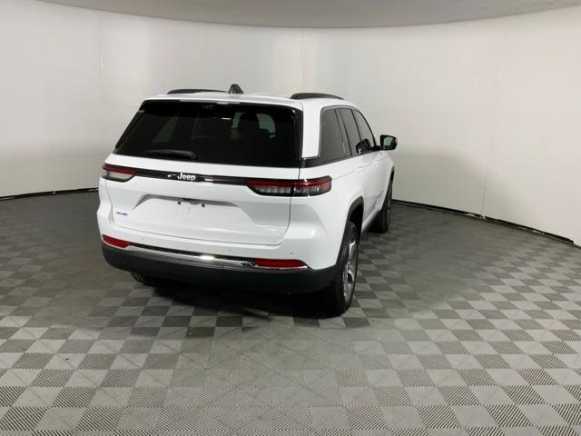Photo of 2024 Bright White Clearcoat Jeep Grand Cherokee 4xe