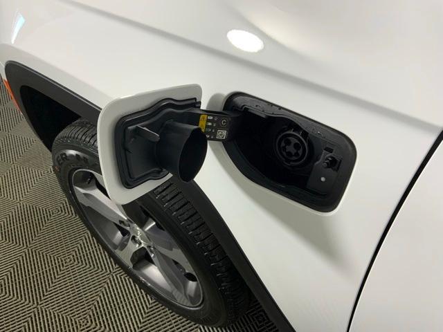Photo of 2024 Bright White Clearcoat Jeep Grand Cherokee 4xe