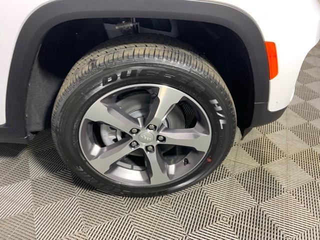 Photo of 2024 Bright White Clearcoat Jeep Grand Cherokee 4xe