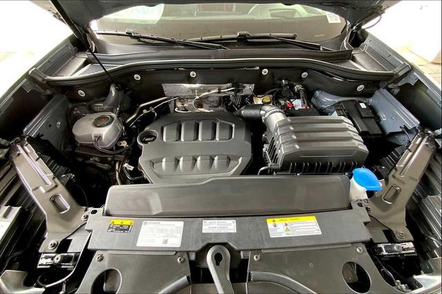 Photo of 2025 Gray Volkswagen Atlas