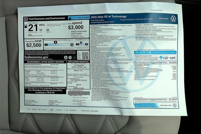 Photo of 2025 Pure White Volkswagen Atlas